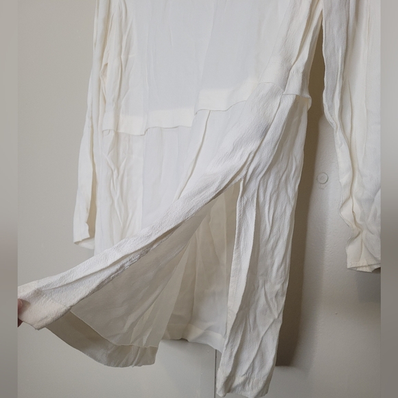 J. Jill Blouse Womens Size Medium Petite White Rayon 3/4 Sleeve - Picture 4 of 9